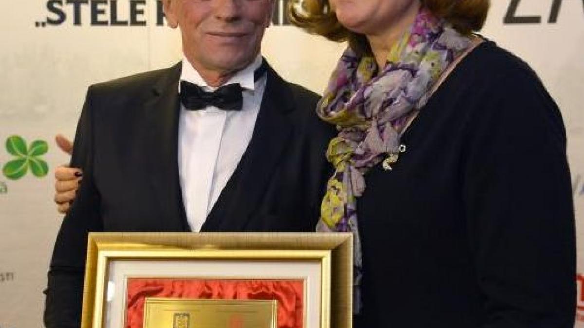 ivan patzaichin sarbatorit la teatrul national din bucuresti la implinirea a 65 de ani