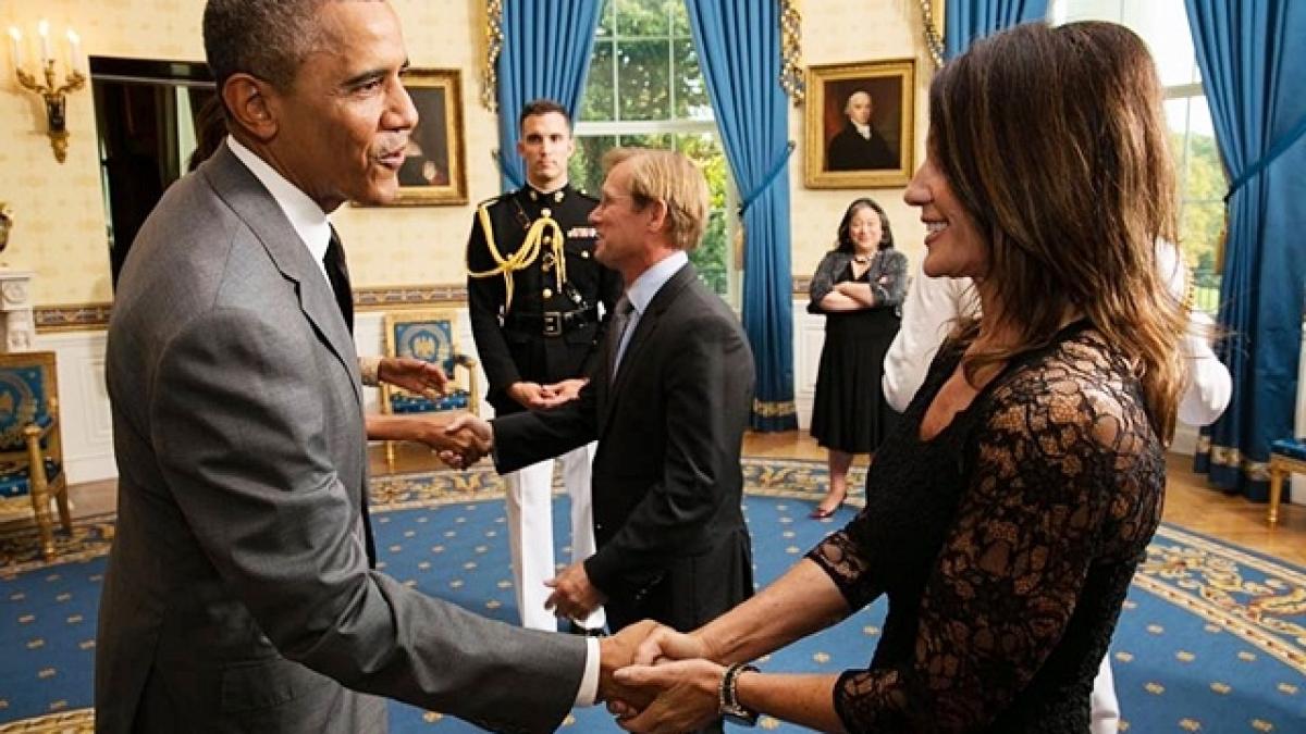 o romanca la casa alba nadia comaneci in prezenta presedintelui barack obama