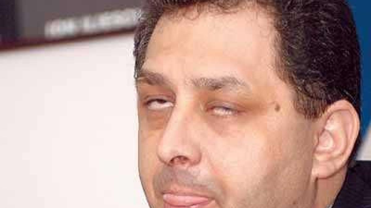 primarul almanahe da lovitura lui dragnea i as rupe rotula iar lui ghita i as da doua bate pe