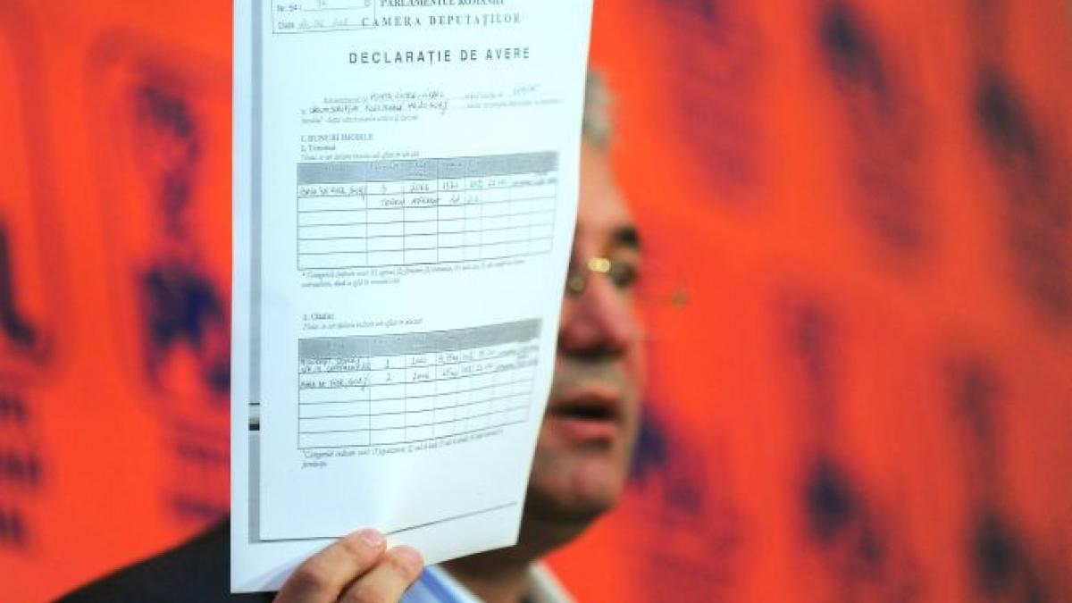 adriean videanu miliardarul regimului basescu cum si a construit un imperiu din care nu a mai dat