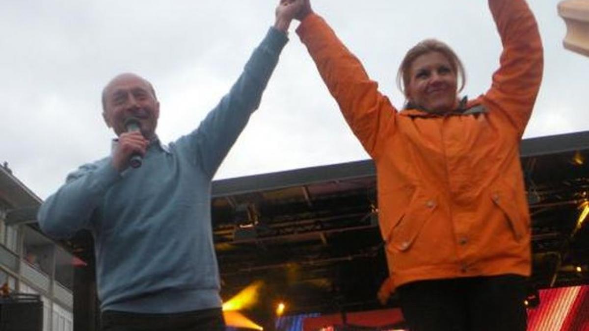 oamenii lui basescu udrea si bica in topul despagubirilor vezi cine sunt marii samsari