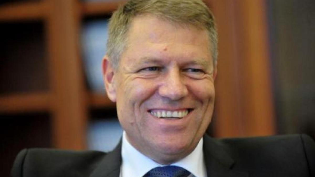 sondaj increderea romanilor in presedintie creste 46 dintre romani nu doresc demisia lui ponta