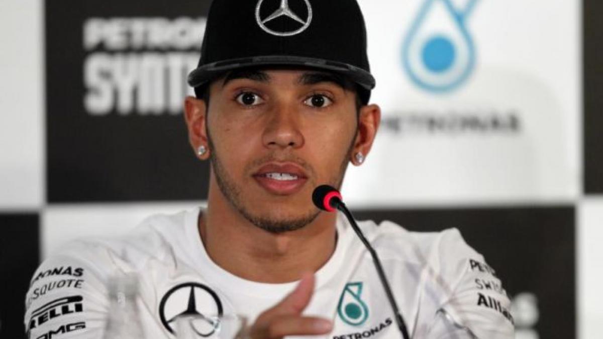 lewis hamilton desemnat personalitatea anului de bbc sports este primul pilot de formula 1 care