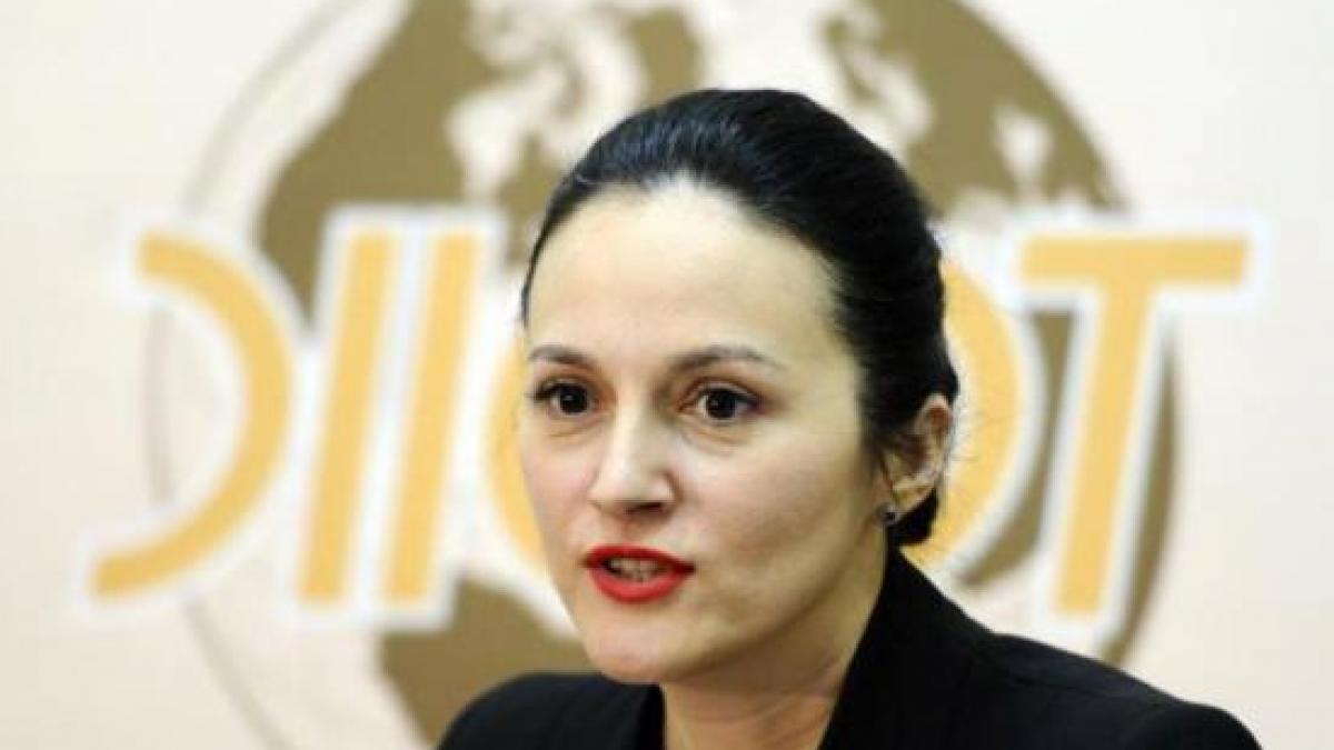 csm alina bica suspendata din functia de procuror dupa ce a fost trimisa in judecata