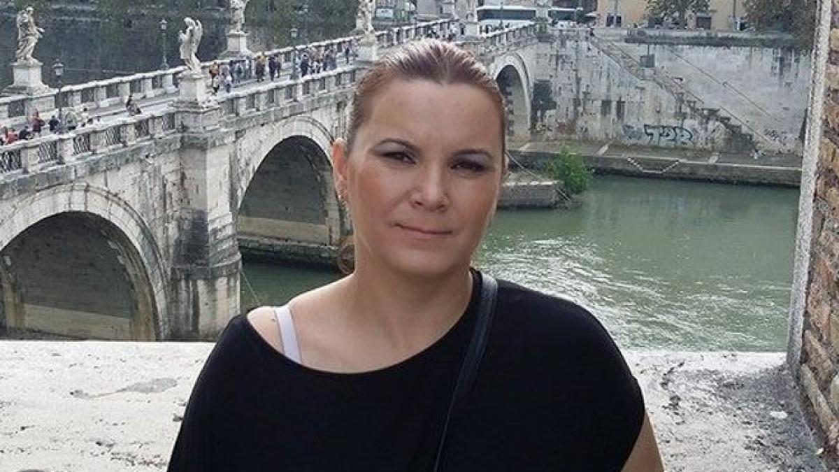 medicul laura vizireanu a parasit aceasta lume fiul ei va sti ca mama lui a murit ca un erou