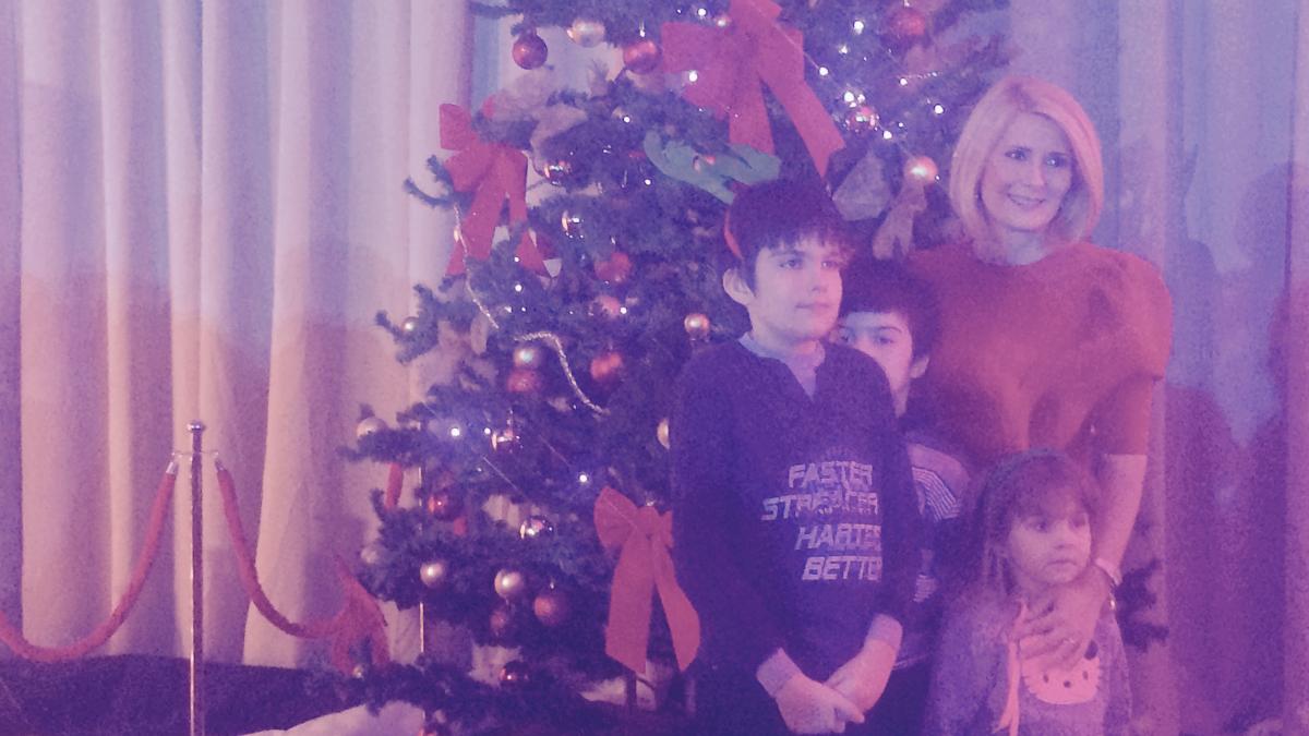 seara magica pentru cativa copii de la fundatia mereu aproape alessandra stoicescu i a adus la