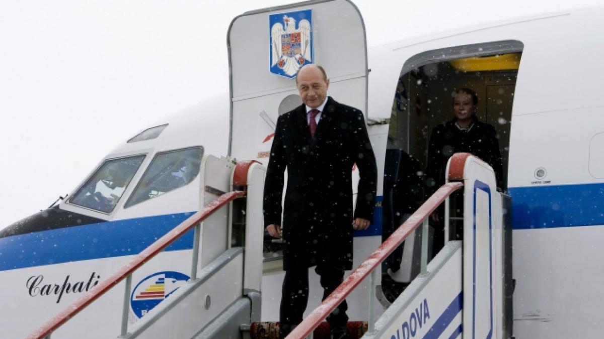 basescu s a intors de la bruxelles dar a aterizat direct la sibiu