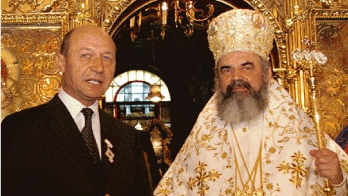 deziluzia optica traian inchinatorul de pahare