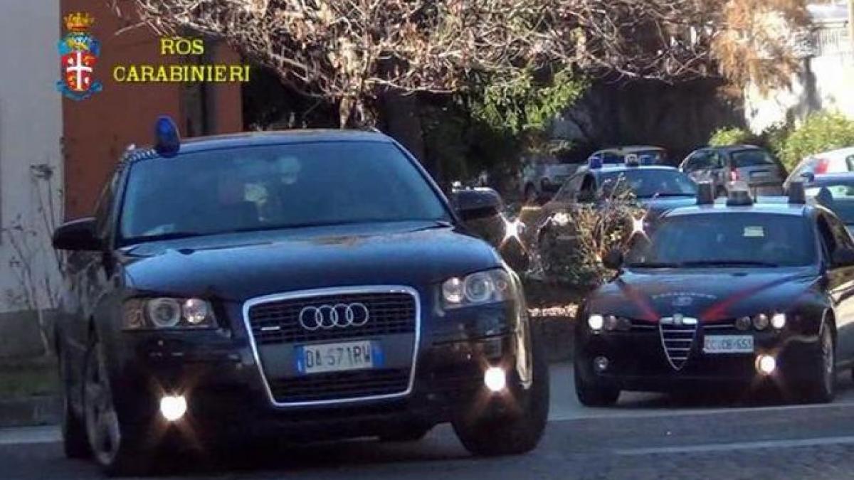 operatiunea aquila nera 14 neofascisti italieni arestati pentru ca planuiau atacuri teroriste