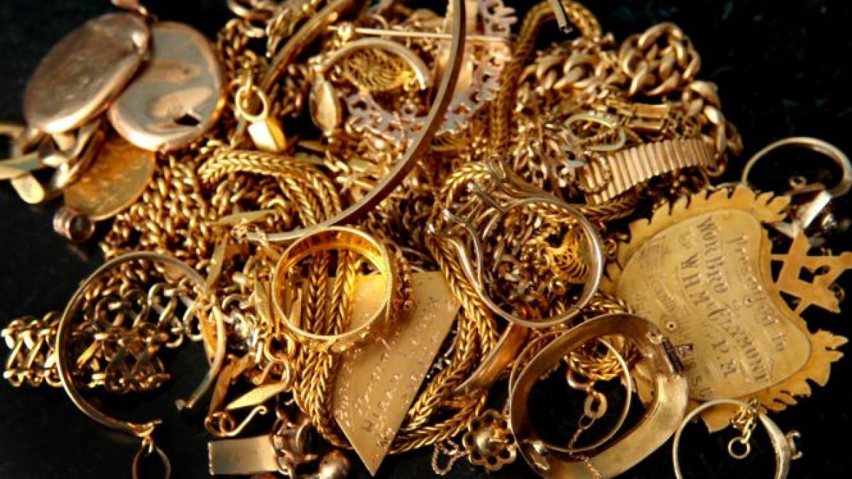 trei romani au dat un jaf de milioane in dubai ei au furat bijuterii de 2 6 milioane lei