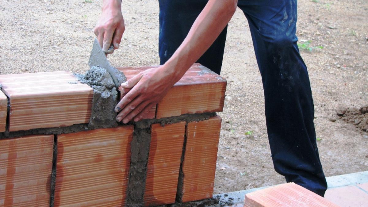 povestea impresionanta a orfanilor care au primit in dar de craciun o noua casa