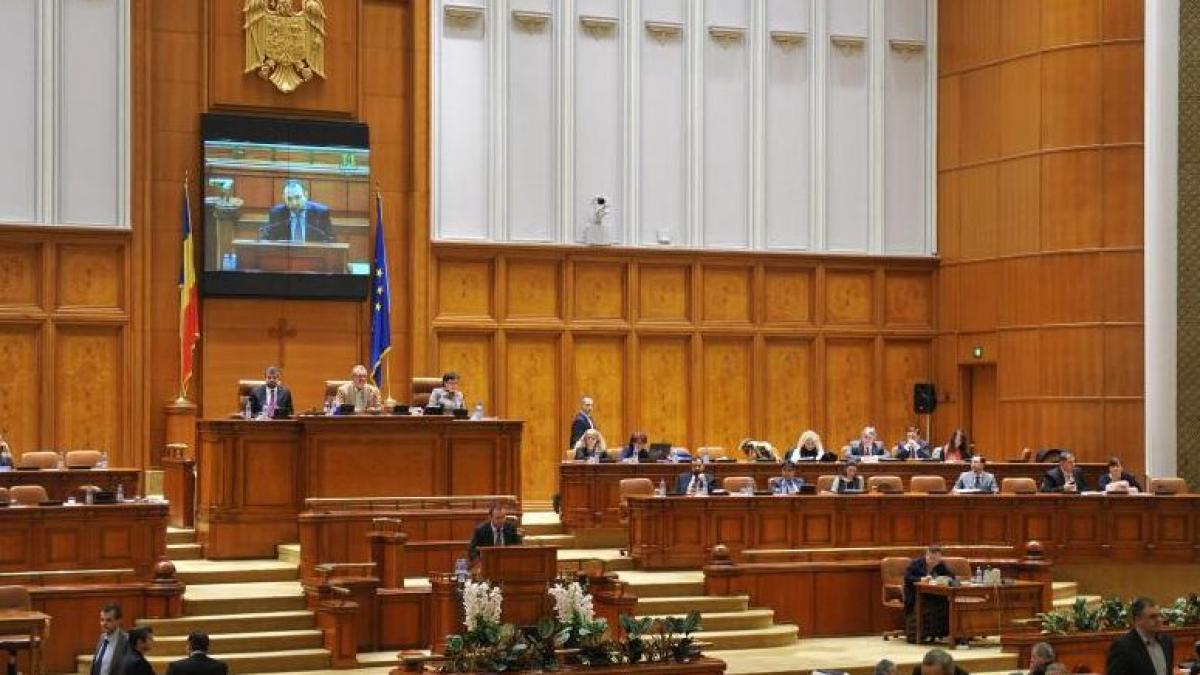parlamentarii ar putea fi chemati mai repede din vacanta