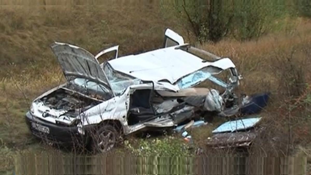 un minor de 15 ani care a condus o masina a provocat un accident soldat cu moartea mamei sale