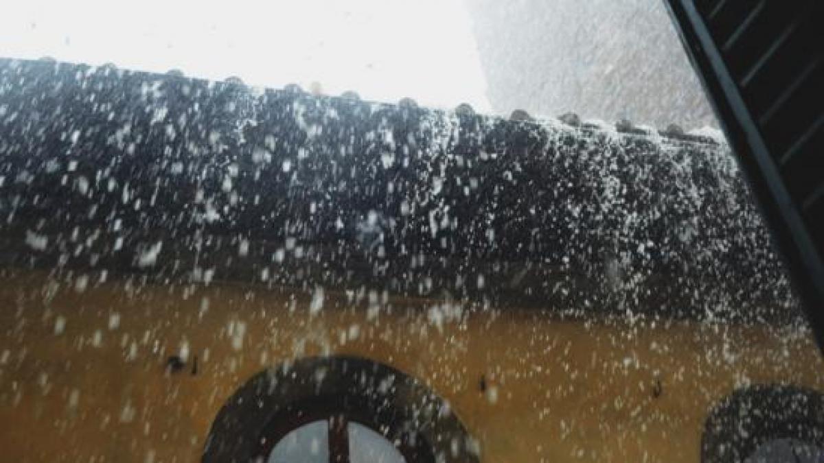 furtuni si inundatii 30 de morti in filipine si 10 in malaezia