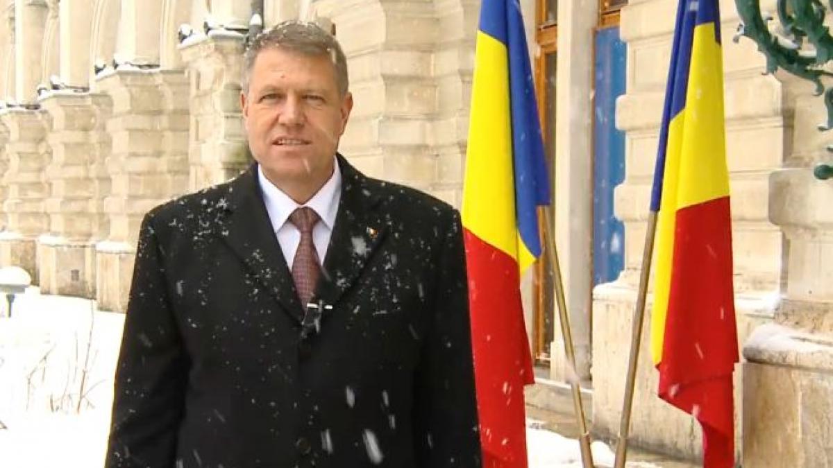 klaus iohannis mesaj cu prilejul anului nou as vrea ca 2015 sa fie inceputul acelei romanii a