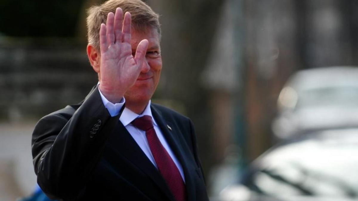 presedintele klaus iohannis le ureaza la multi ani celor care poarta numele sfantului vasile
