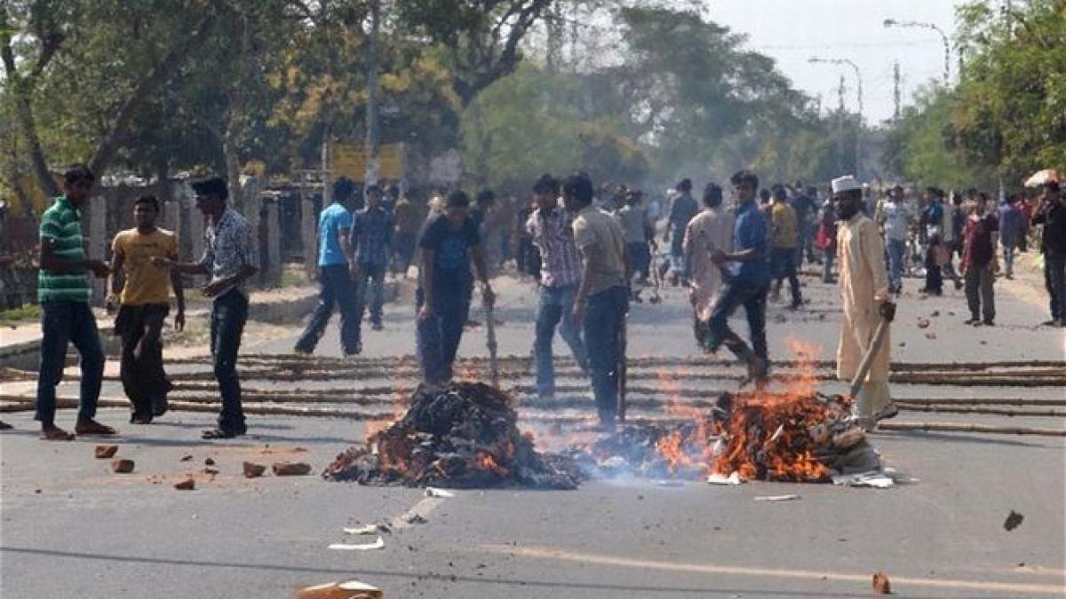 bangladesh doua persoane au murit in confruntarile dintre sustinatorii partidului de guvernamant cu