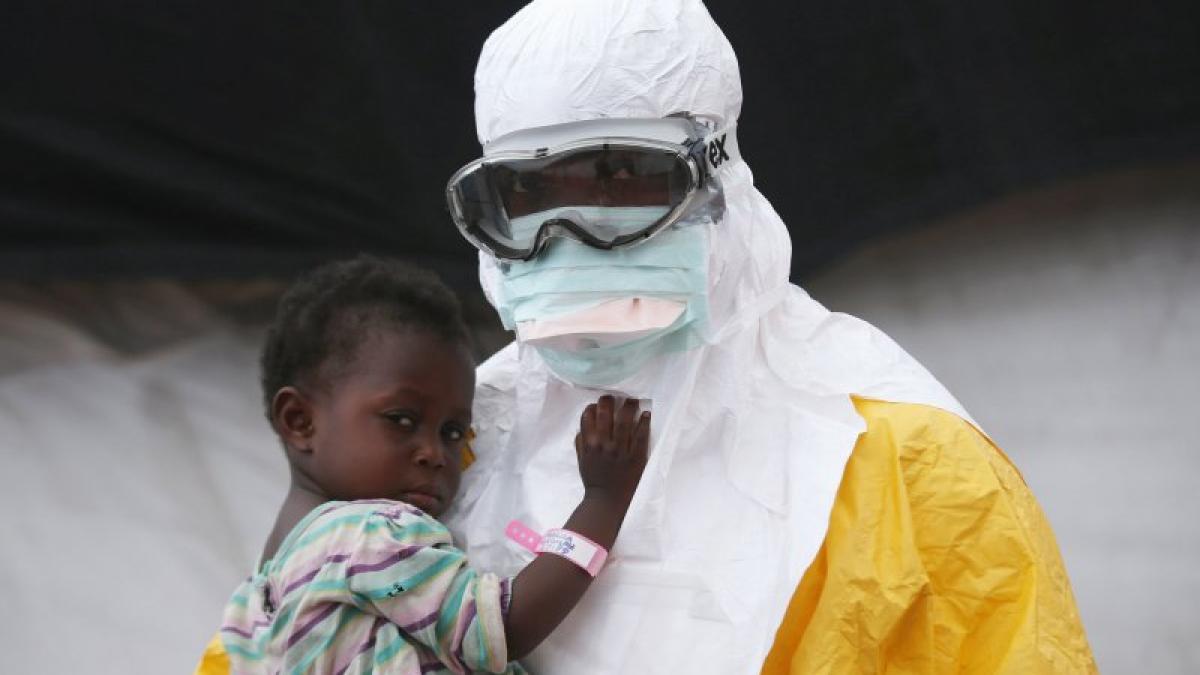 drama lasata in urma de ebola mii de copii au ramas orfani dupa ce parintii le au murit din cauza