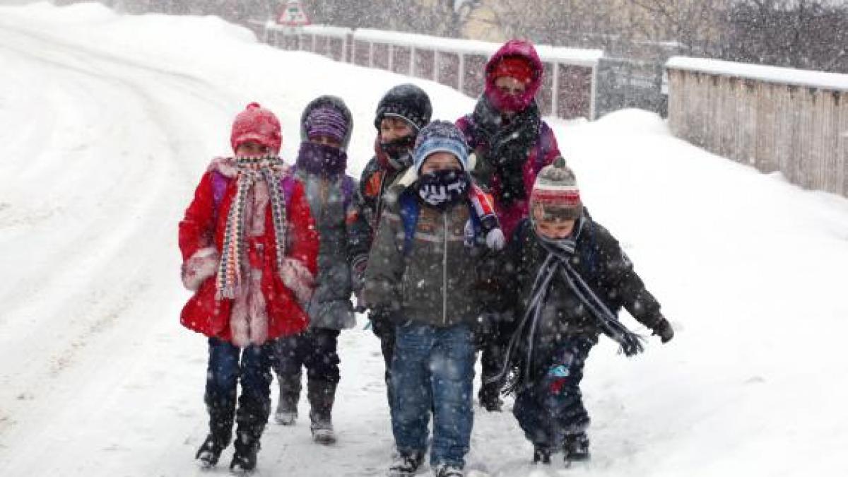 dupa doua saptamani de vacanta elevii se intorc la scoala la sfarsitul lunii vor avea o noua vacanta