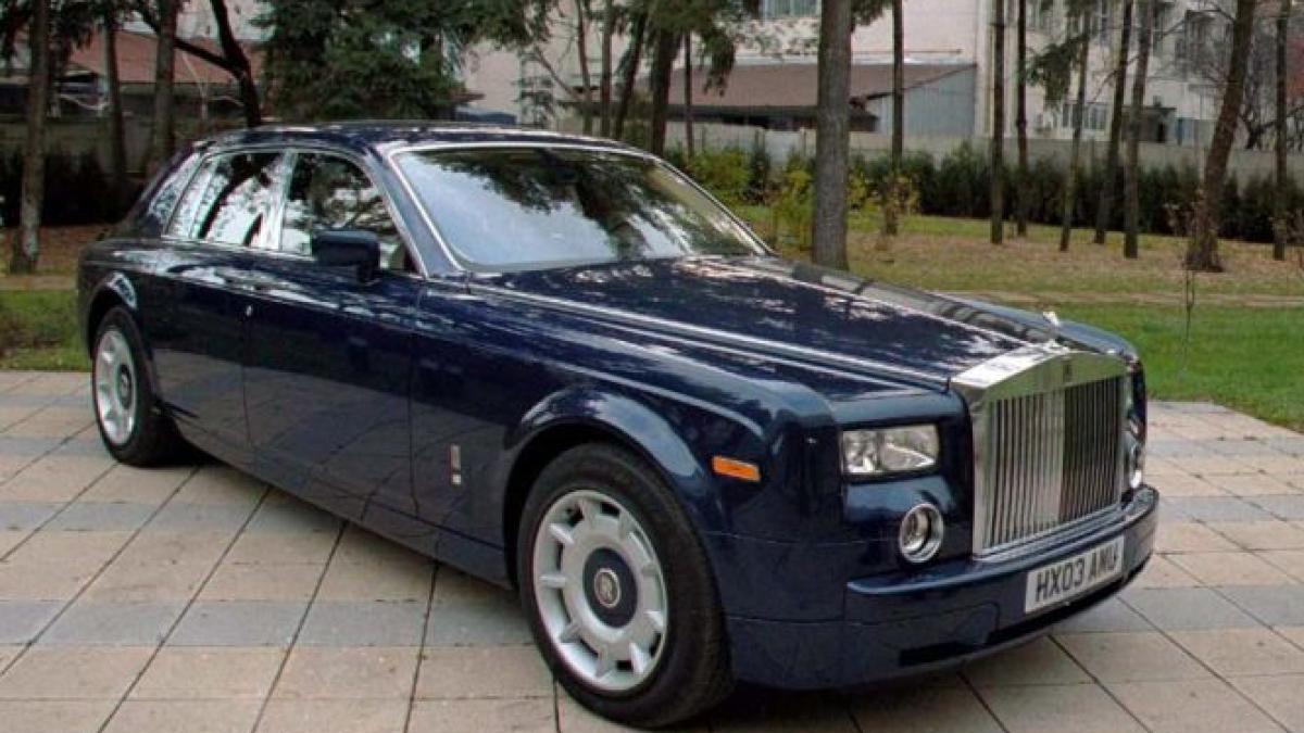 ramane cel mai mare brand de masini de lux din lume rolls royce anunta cele mai mari vanzari din