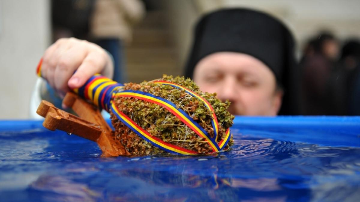 sarbatoare mare pentru crestinii ortodocsi de boboteaza fetele isi viseaza alesul