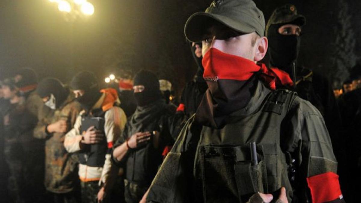 sectorul de dreapta refuza sa se subordoneze ministerului apararii ucrainean