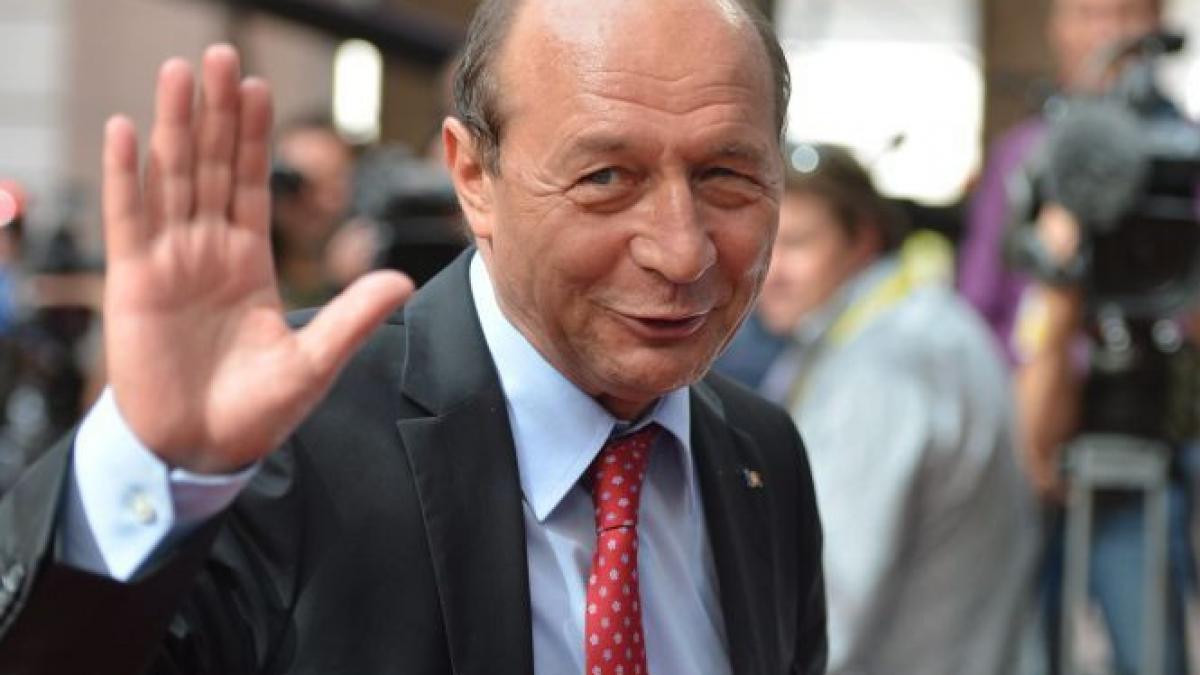 traian basescu risca pana la 7 ani de inchisoare pentru santaj dupa ce a amenintat o pe firea