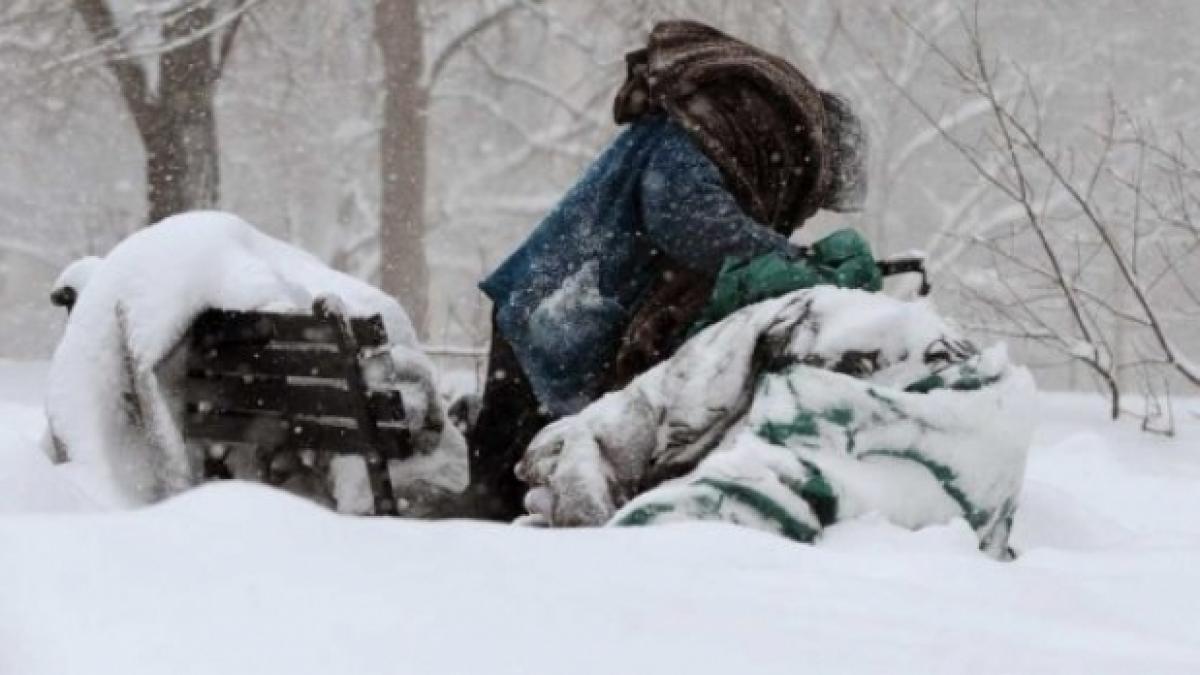 masuri speciale luate pentru oamenii strazii gerul cumplit i a strans in adaposturile de noapte