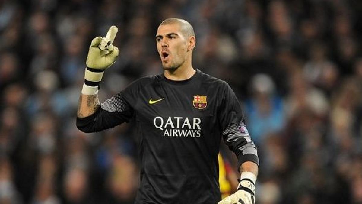 victor valdes a semnat cu manchester united