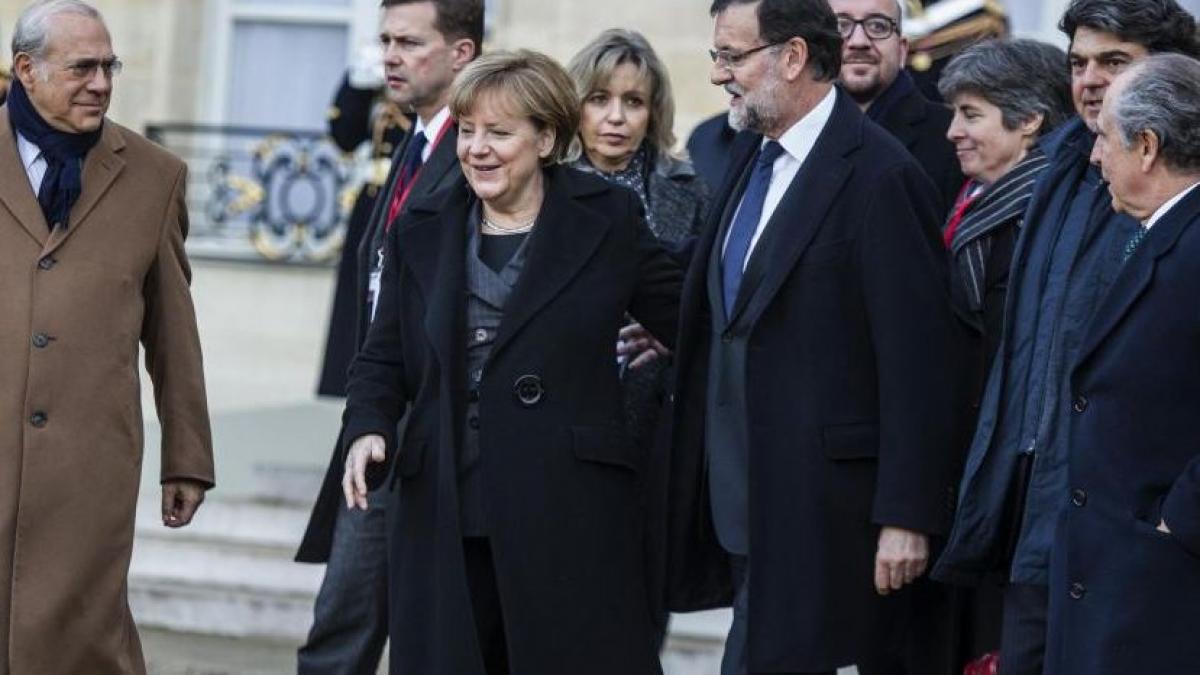 angela merkel va participa marti la un miting al musulmanilor contra terorismului