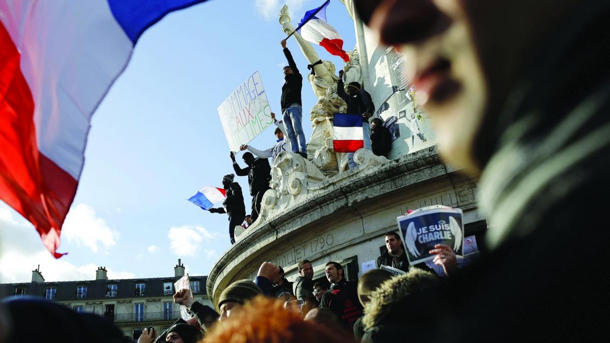 ce se intampla azi in franta dupa cele mai sangeroase atacuri