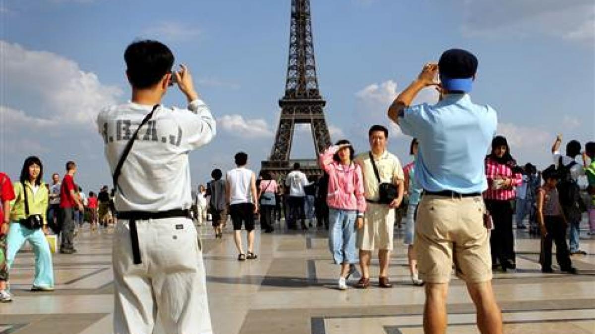 cati oameni vor mai vizita franta dupa atentatele de saptamana trecuta verdictul dat de organizatia