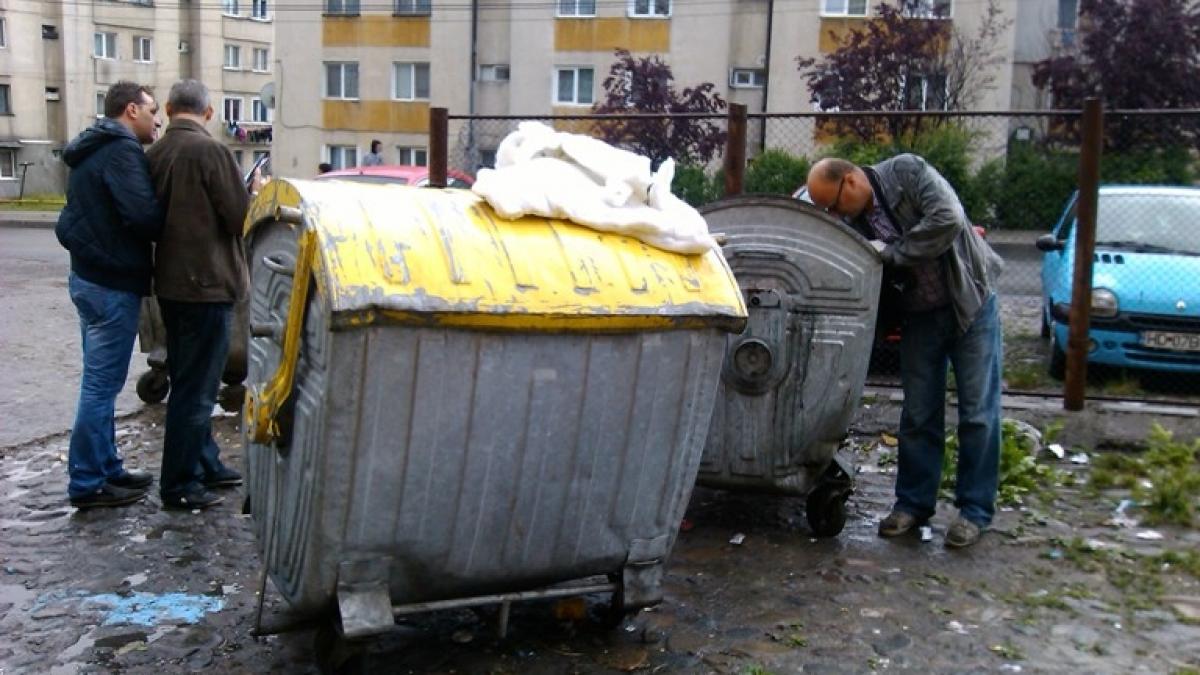 cu greu poate fi numita mama si a aruncat bebelusul la tomberon copila a fost gasita la timp