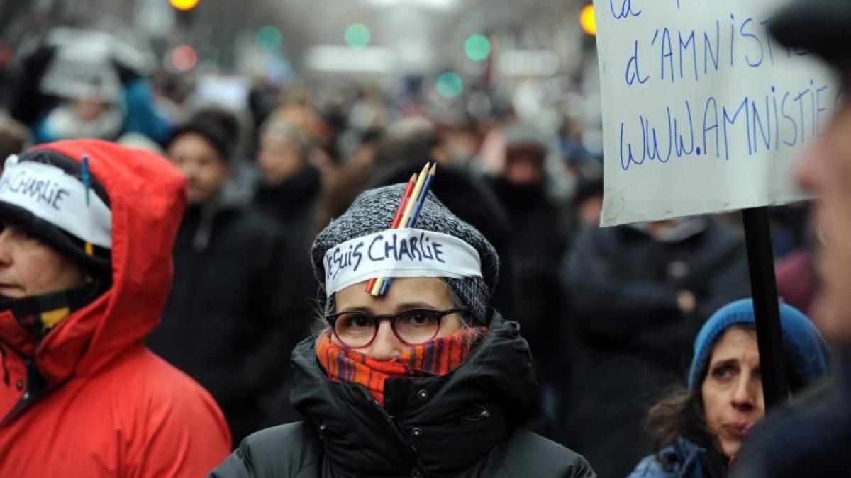 marine le pen franta este slabita in fata terorismului din cauza apartenentei la ue