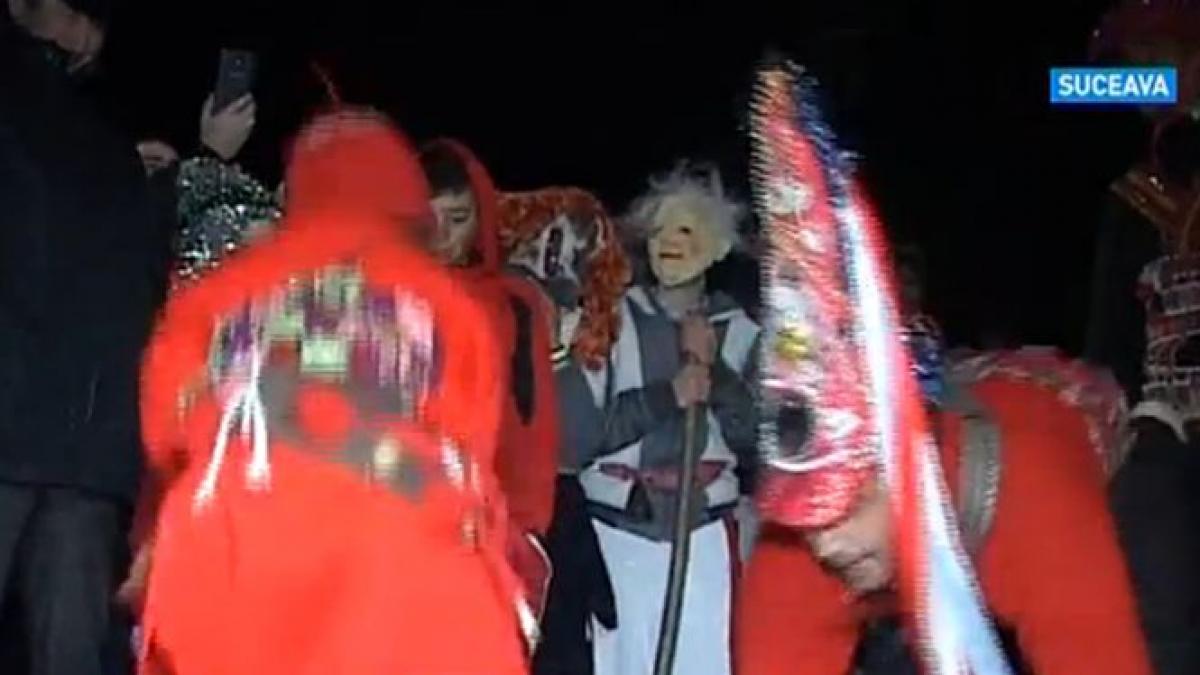 mii de oameni au sarbatorit noaptea trecuta noul an pe rit vechi