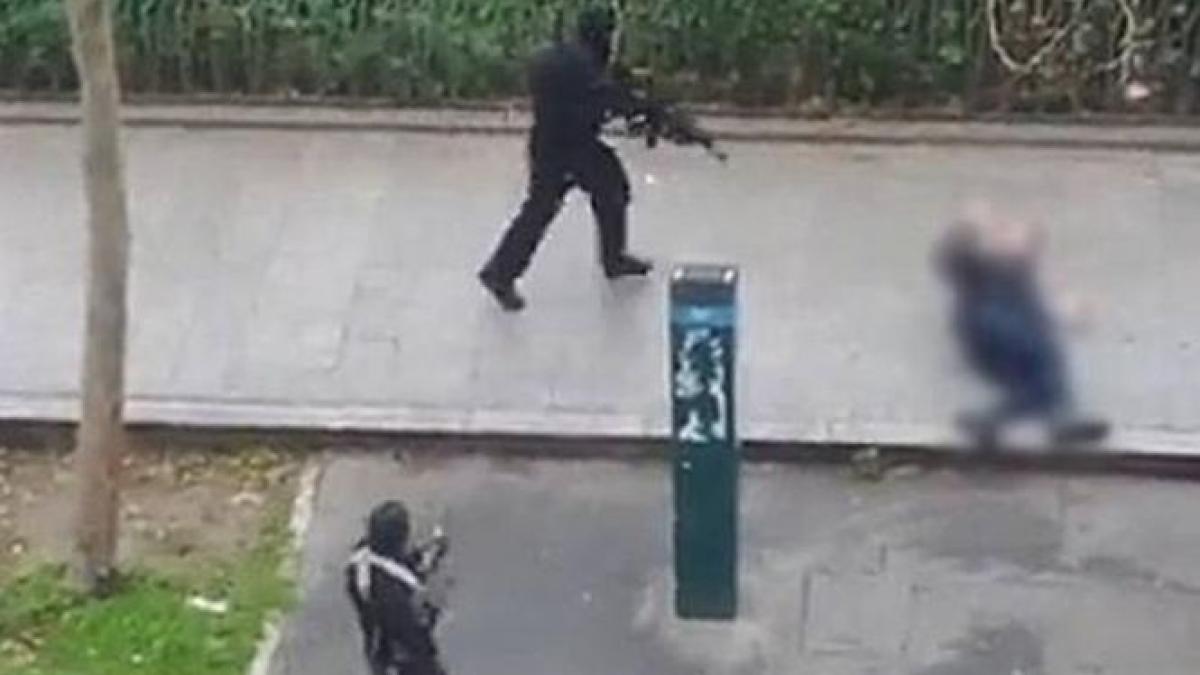 armele cu care teroristii au comis atacul de la redactia charlie hebdo cumparate din belgia