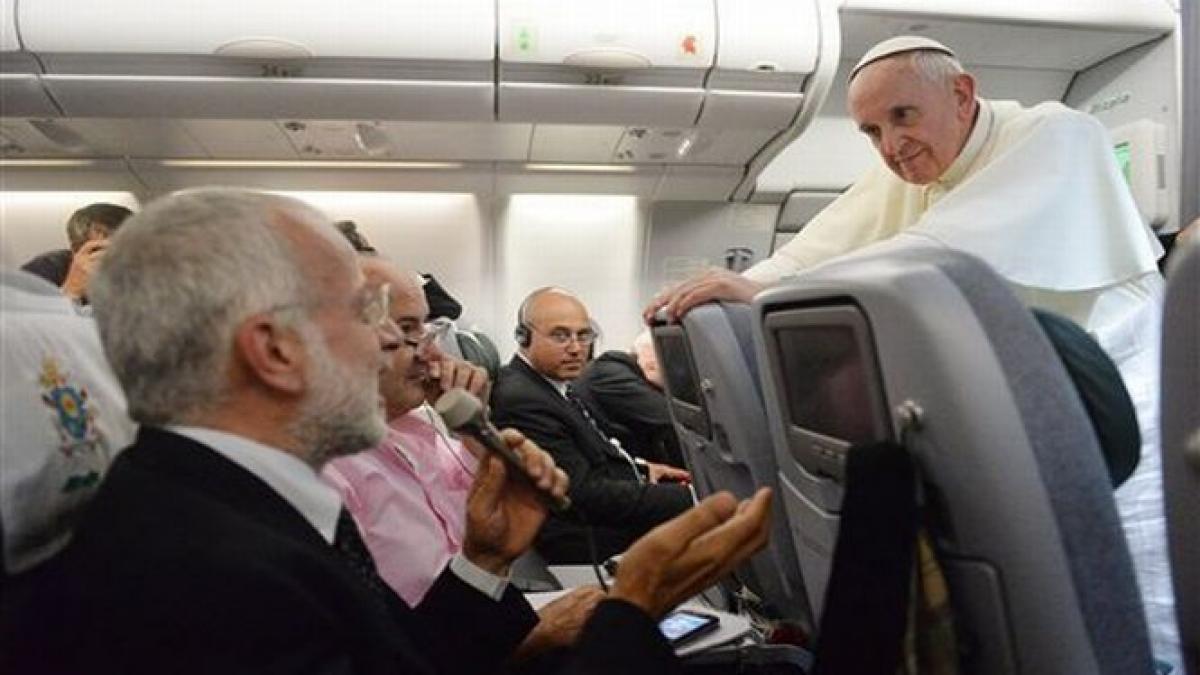 papa francisc cand religia este insultata liberatea de exprimare nu ar trebui sa fie nemarginita