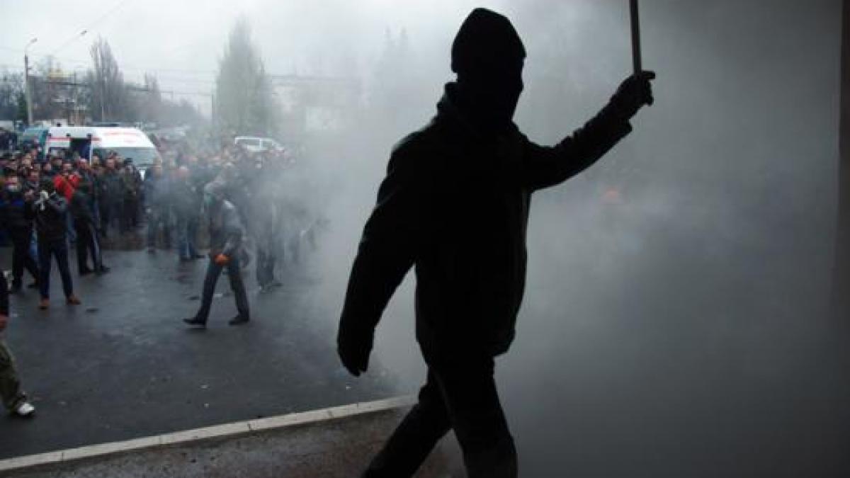 aproape 4 000 de persoane evacuate dintr o zona rebela din apropiere de damasc