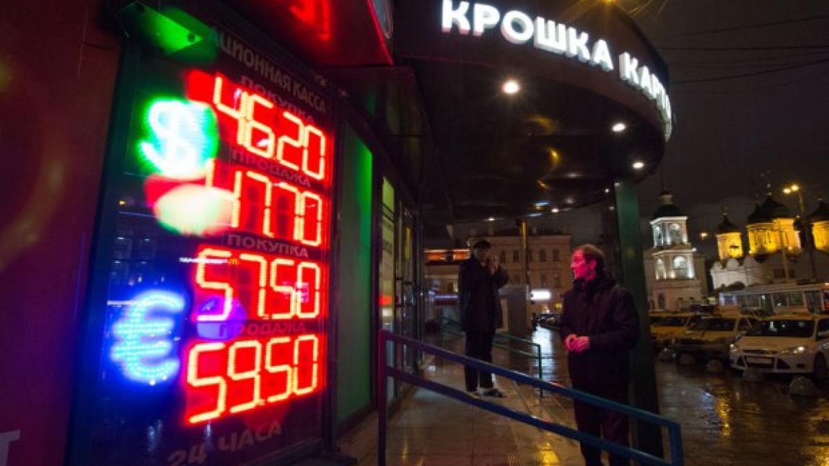 lovitura primita astazi de vladimir putin economia rusiei a intrat oficial in criza
