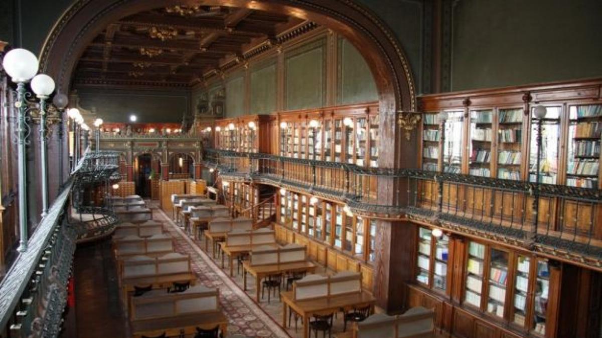 o biblioteca din romania pe locul ii in lume la frumusetea arhitecturala peste 400 000 de oameni au