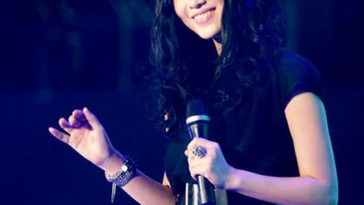 o celebra cantareata a murit la doar 33 de ani din pacate a pierdut lupta cu cancerul la san