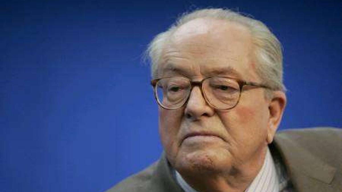 jean marie le pen atacul de la charlie hebdo seamana cu o operatiune a serviciilor secrete