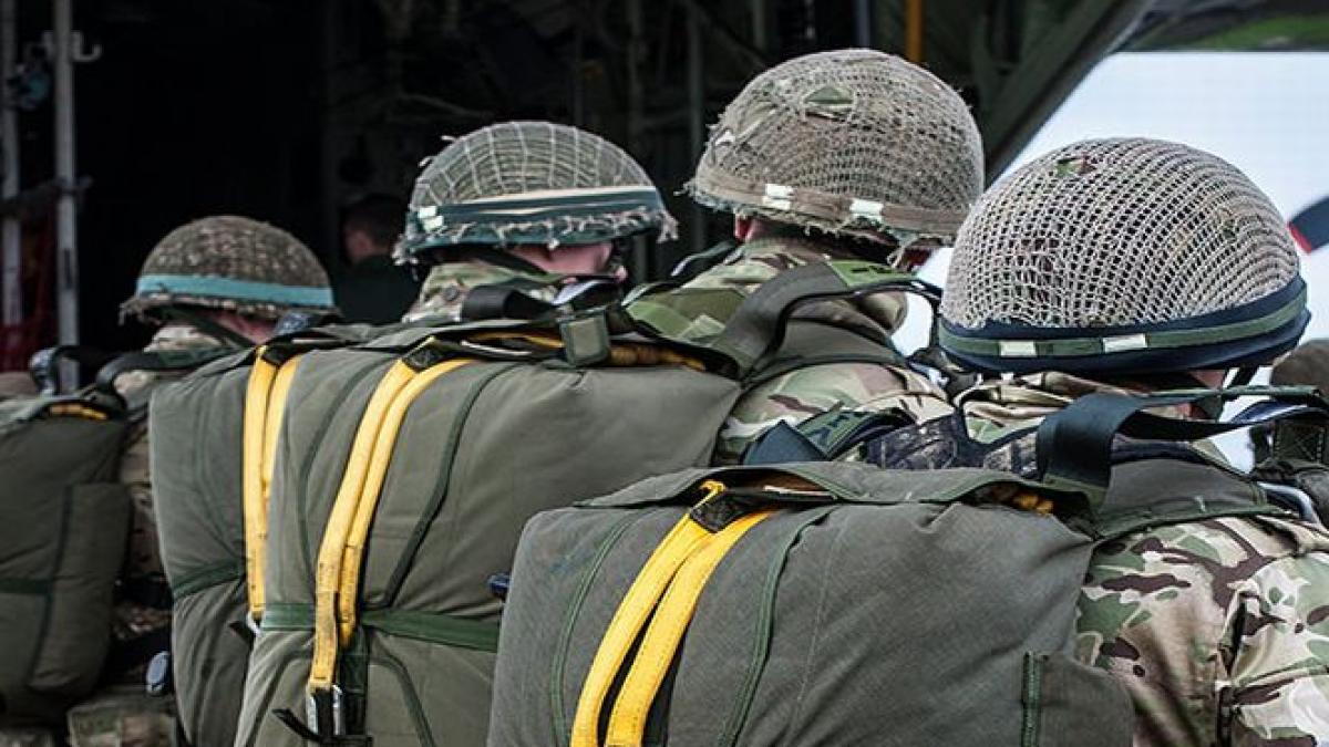 austria un parasutist britanic este acuzat ca a abuzat sexual o fetita de 6 ani