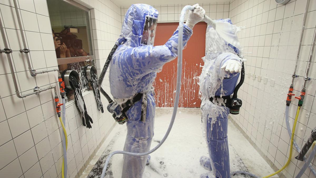 oms virusul ebola inregistreaza o incetinire considerabila in trei focare din africa de vest