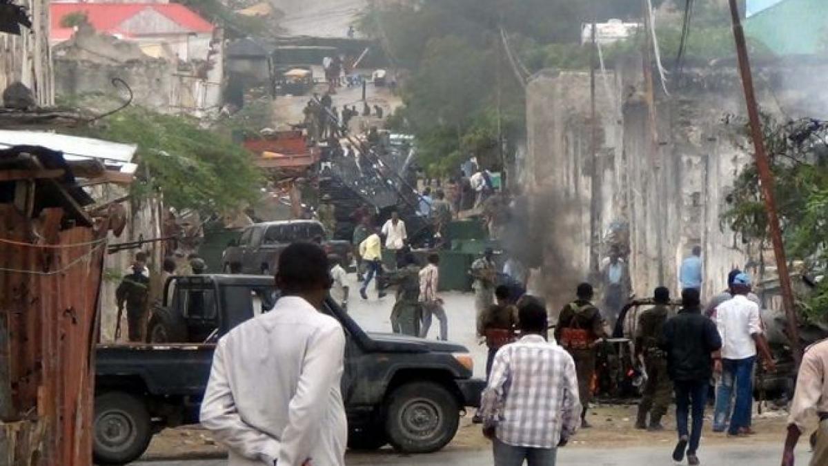 somalia o masina capcana a explodat in apropiere de hotelul delegatiei turce recep tayyip erdogan