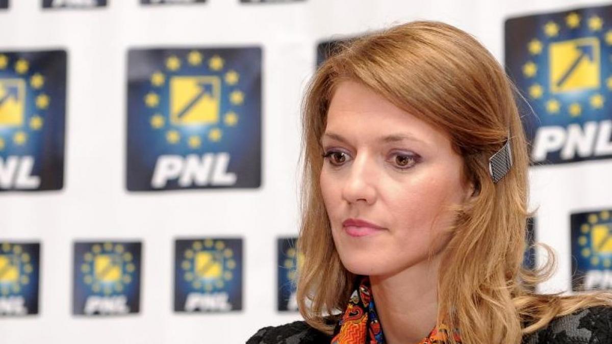 alina gorghiu daca victor ponta nu intelege sa plece de la guvernare il vom ajuta sa inteleaga