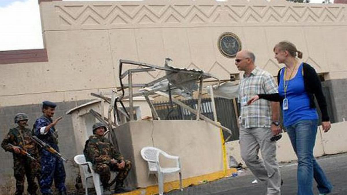 sua isi retrag personalul diplomatic din yemen dar pastreaza ambasada de la sanaa deschisa