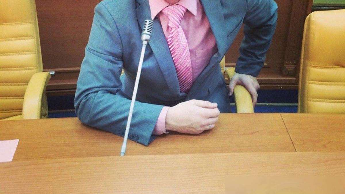 cum a fost surprins acest deputat tatal lui are legaturi stranse cu presedintele