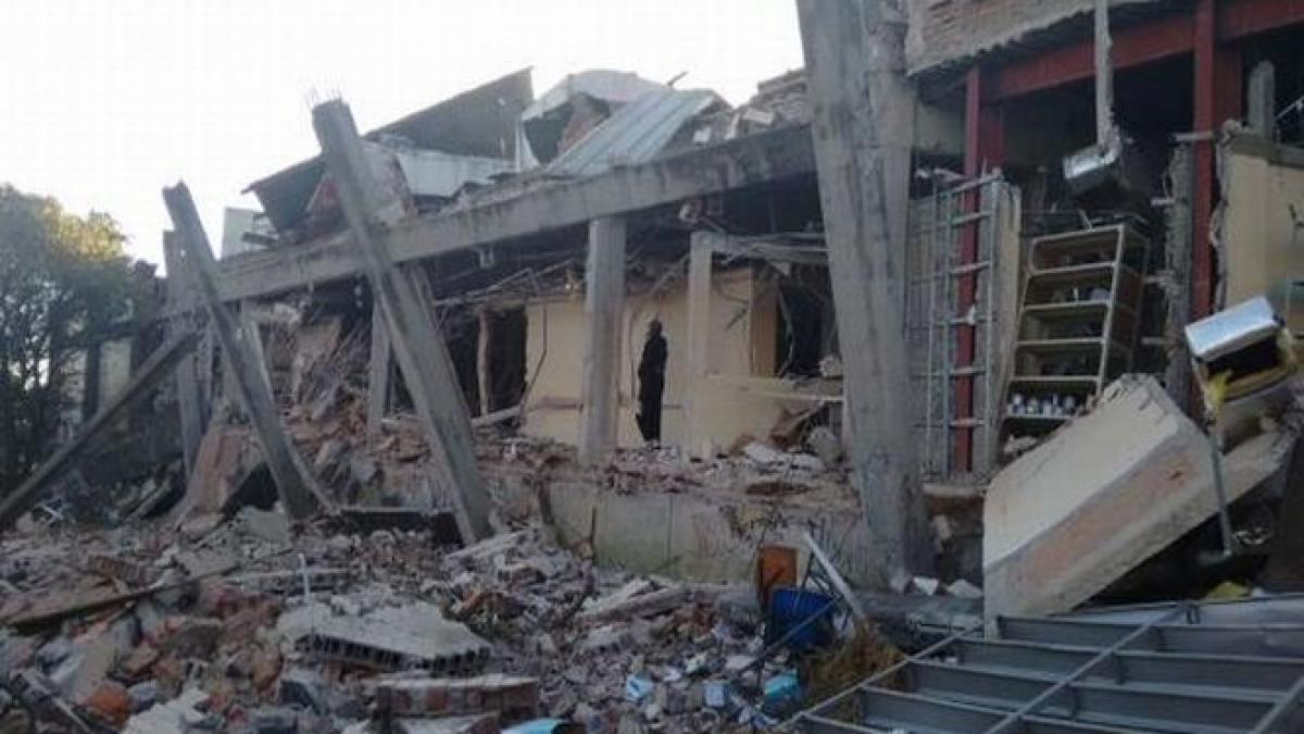 explozia unei cisterne cu gaz a provocat moartea a doi oameni si ranirea altor zeci 22 dintre