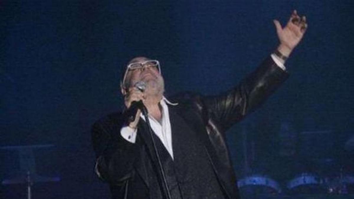 cantaretul demis roussos a fost inmormantat vineri la atena
